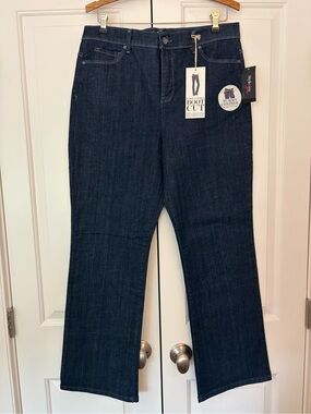Style & co  Dark Blue Boot Cut Women's Jeans NWT size 14S